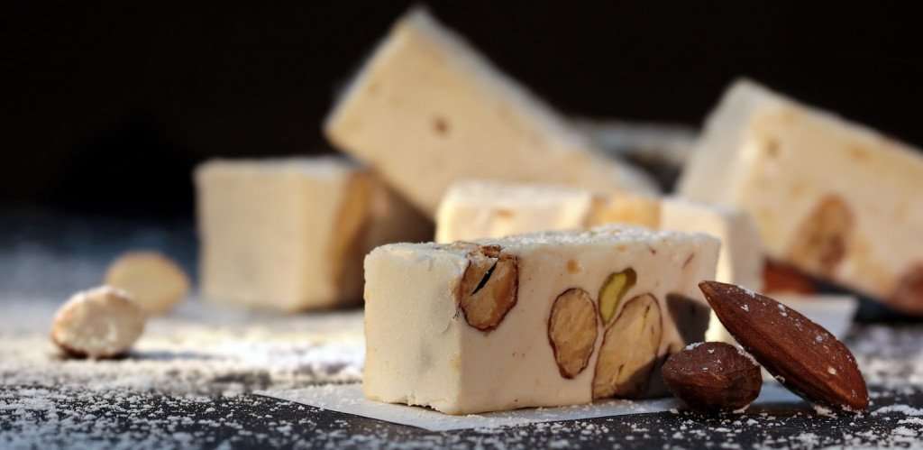 Image for Black and White Nougat: Christmas Desserts in Provence